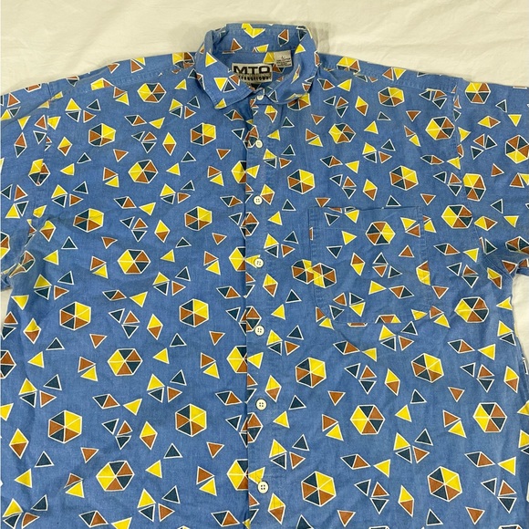 VTG MTO Mens Blue Geometríc Overprint Short Sleeve Button Up Size L - Picture 5 of 11